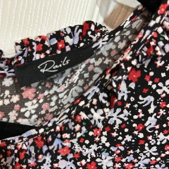 Rails Faren Dress
Midnight Meadow
XL
Sold out online 
$248 retail - Picture 2 of 8